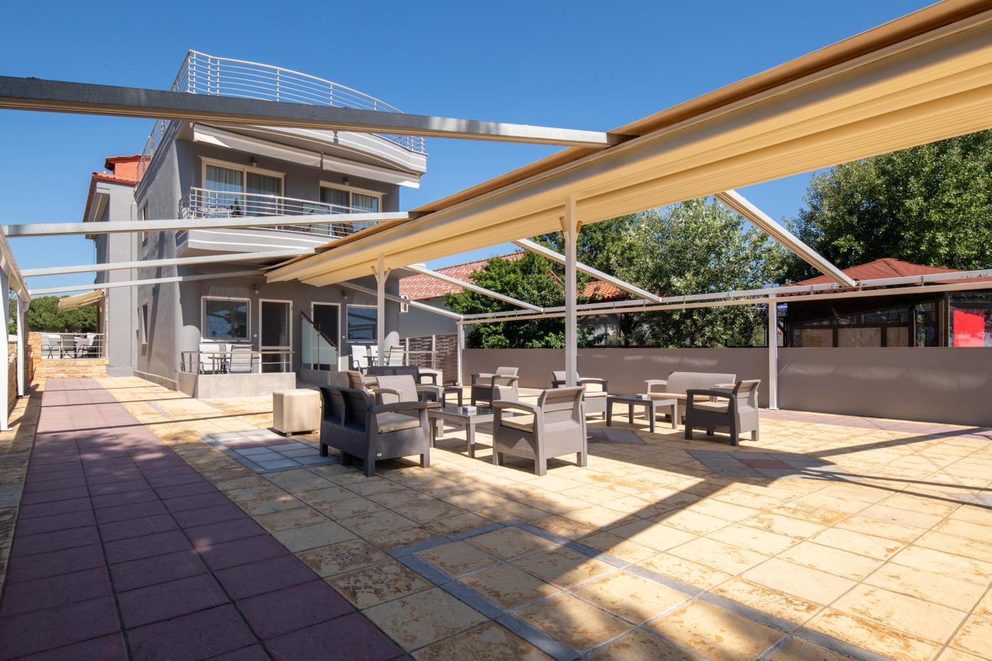 Jolandas Suites Торони Екстериор снимка