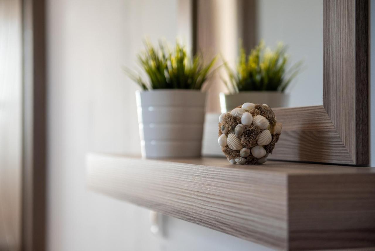 Jolandas Suites Торони Екстериор снимка